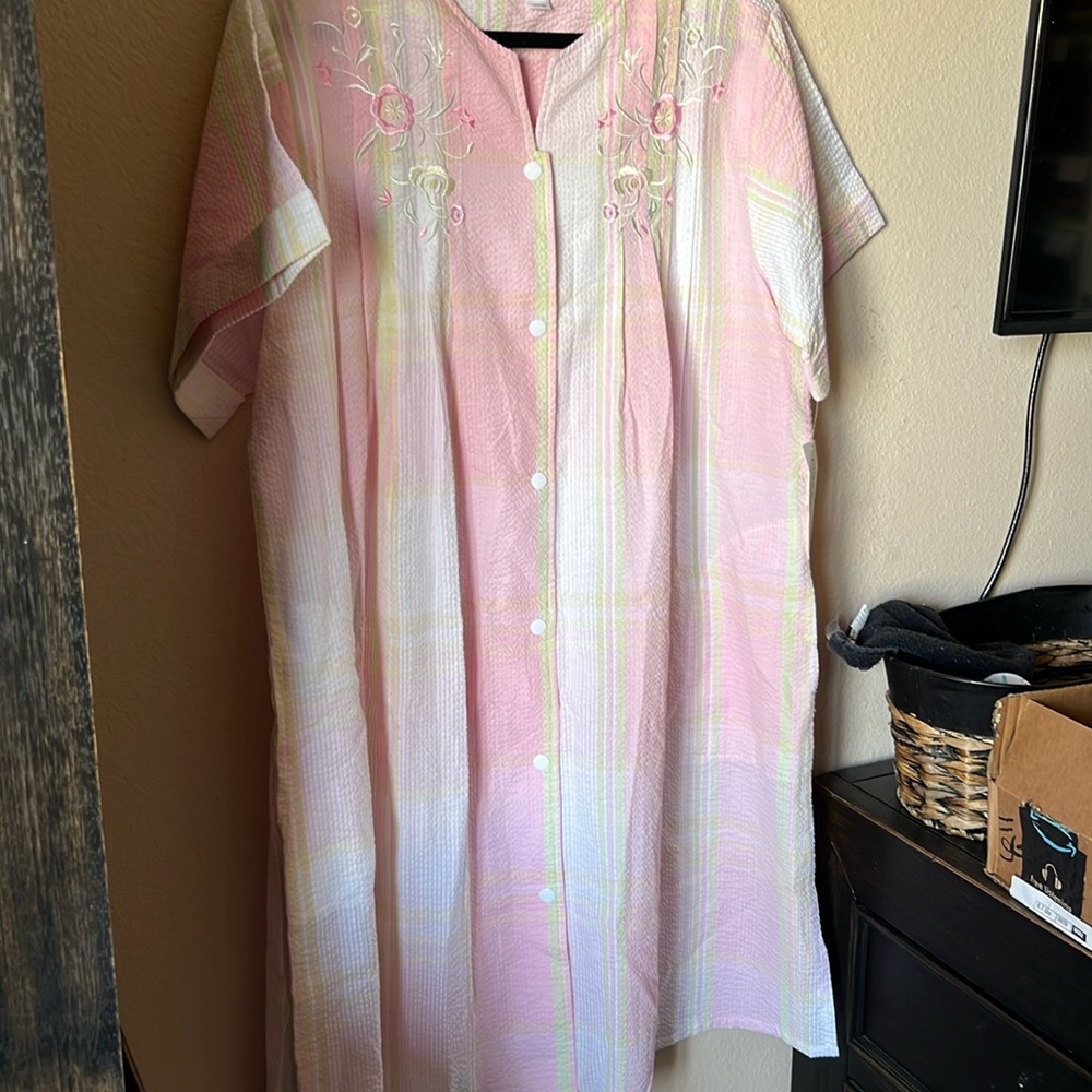 Miss Elaine seersucker robe NWT size 1X